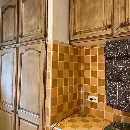Maison De Village En Granite * بورتو فيكشْيو
