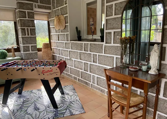 Maison De Village En Granite * Porto-Vecchio (Corsica)