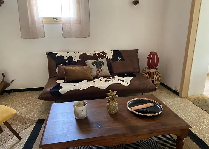 Maison De Village En Granite *