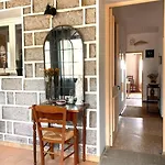 度假居 Maison De Village En Granite