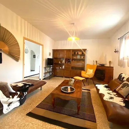 Maison De Village En Granite Hébergement de vacances