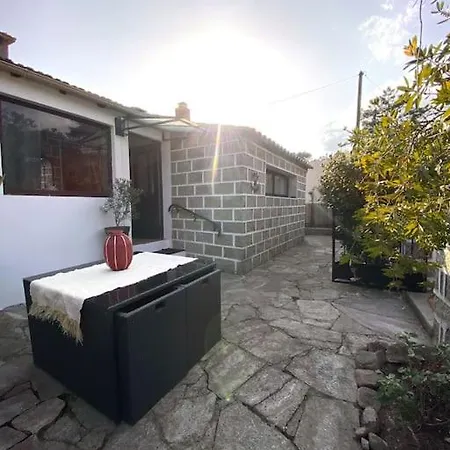 Maison De Village En Granite Hébergement de vacances