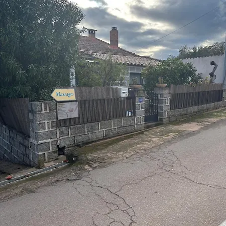 Maison De Village En Granite Holiday home