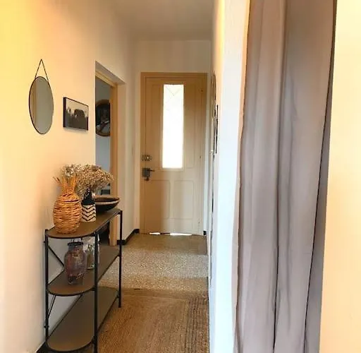 Maison De Village En Granite Порто-Веккьо