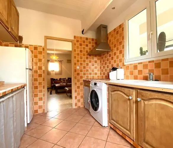 Maison De Village En Granite * Порто-Веккьо