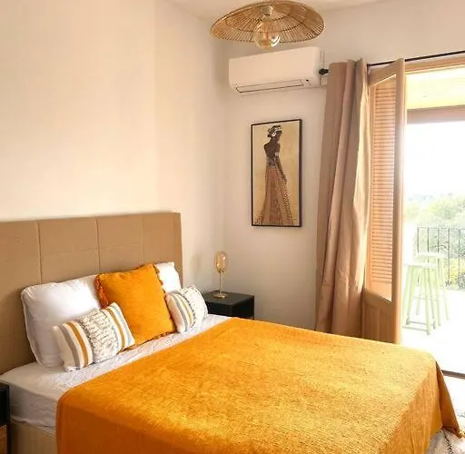 Дом отдыха Maison De Village En Granite *