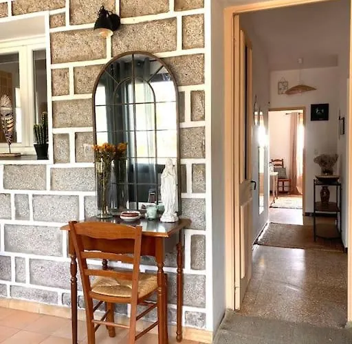Vakantiehuis Maison De Village En Granite