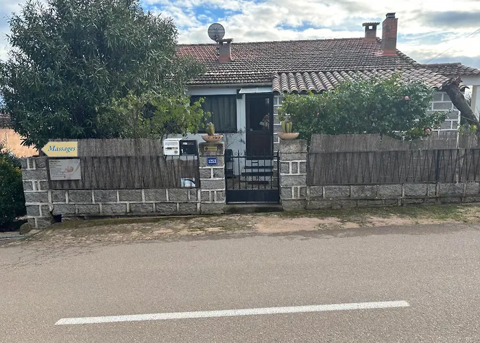 Дом отдыха Maison De Village En Granite Порто-Веккьо